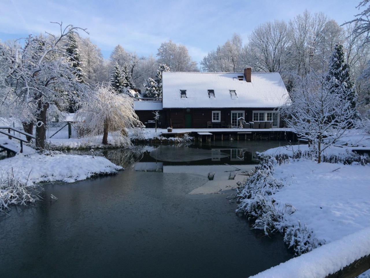 Ferienwohnungen Direkt Am Wasser บวร์ก ภายนอก รูปภาพ